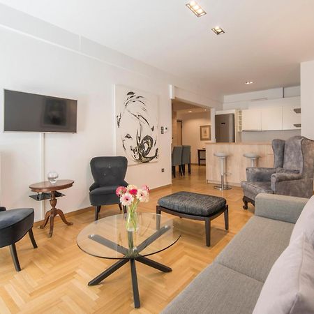 Delightful Stylish Two Bedroom Condo In Hip Area Of Central Athens Exterior photo