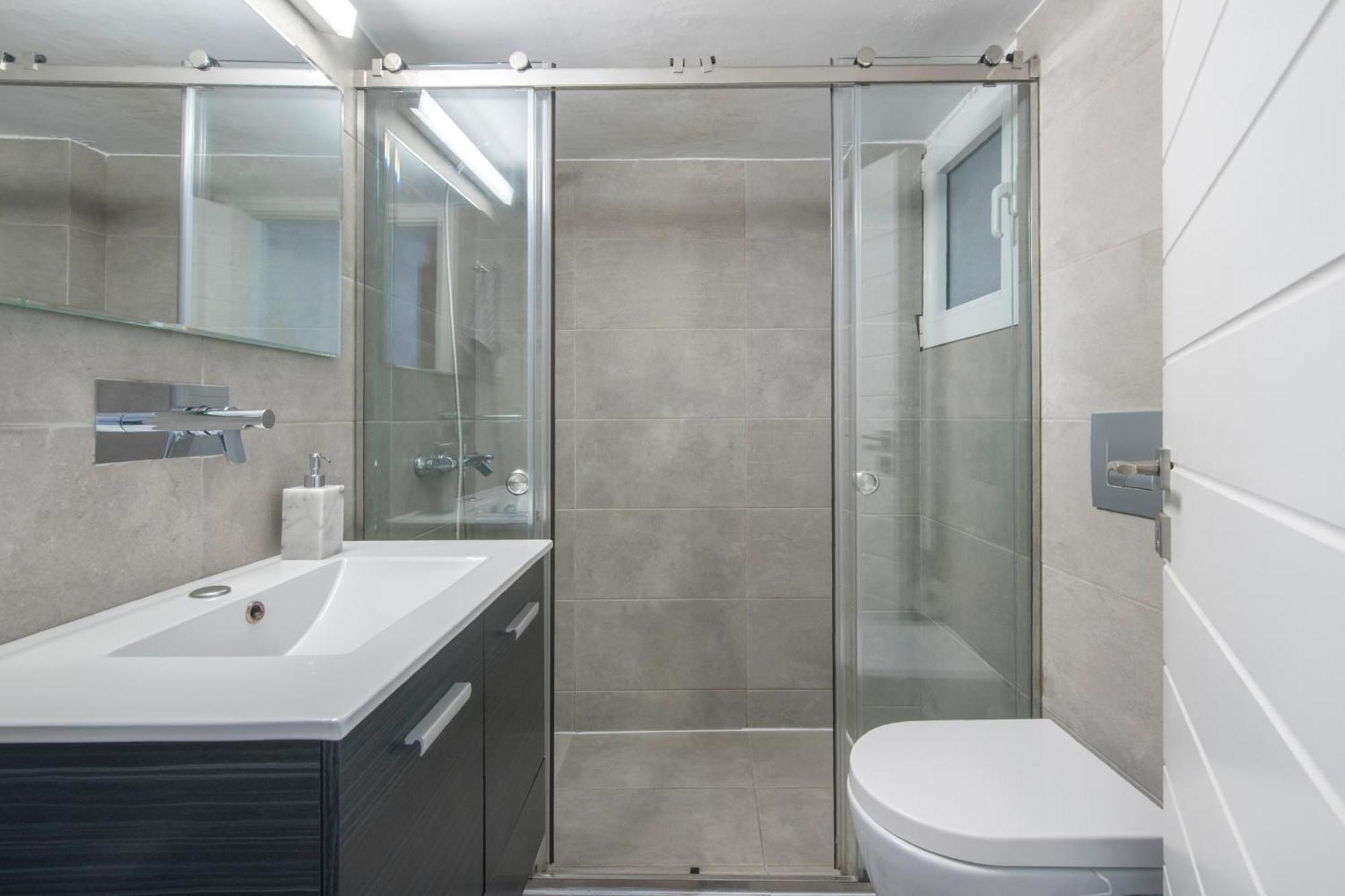 Delightful Stylish Two Bedroom Condo In Hip Area Of Central Athens Exterior photo