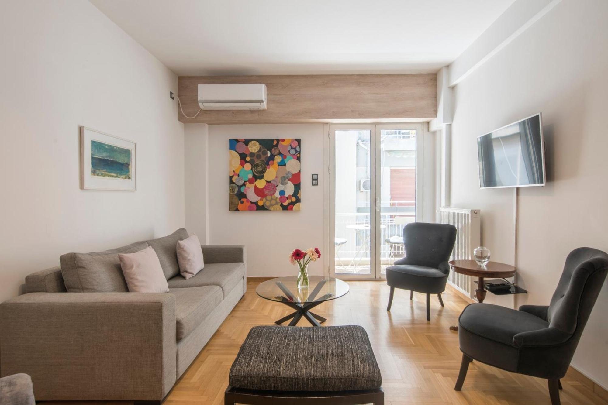 Delightful Stylish Two Bedroom Condo In Hip Area Of Central Athens Exterior photo